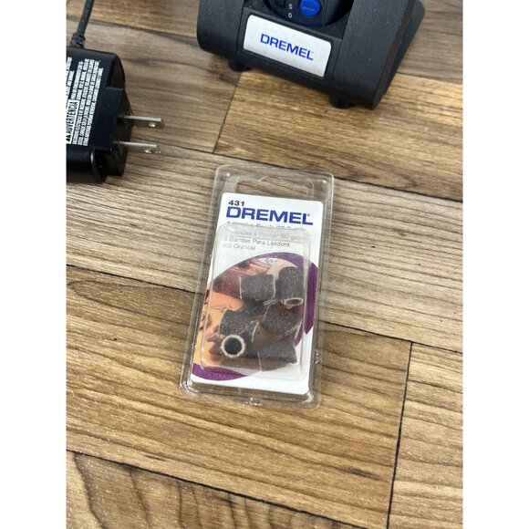 Dremel Micro 8050 Rotary Tool  - With Charger, Accessories (TESTED WORKS) - Picture 4 of 14